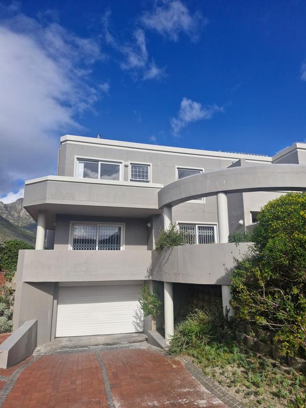 To Let 3 Bedroom Property for Rent in Hout Bay Western Cape
